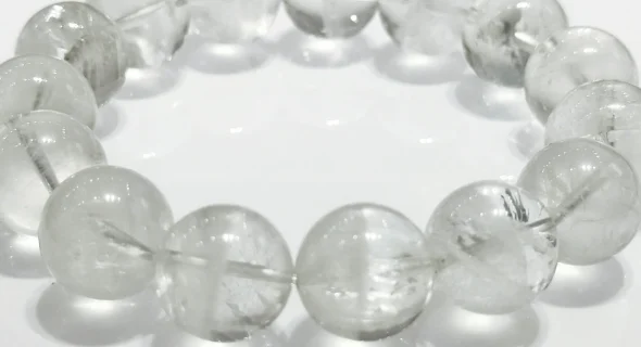 【靈性導師】白幽靈：淨化磁場、開智慧嘅「天使之石」！