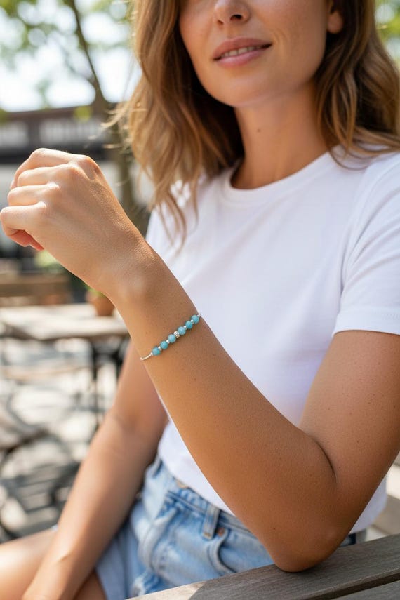 海藍寶手鍊佩戴右手