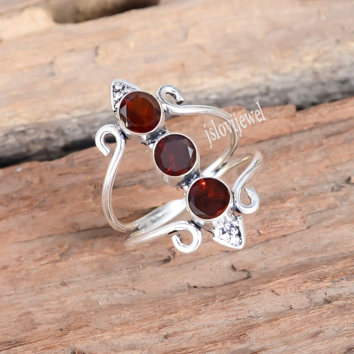 石榴石戒指高品質展示