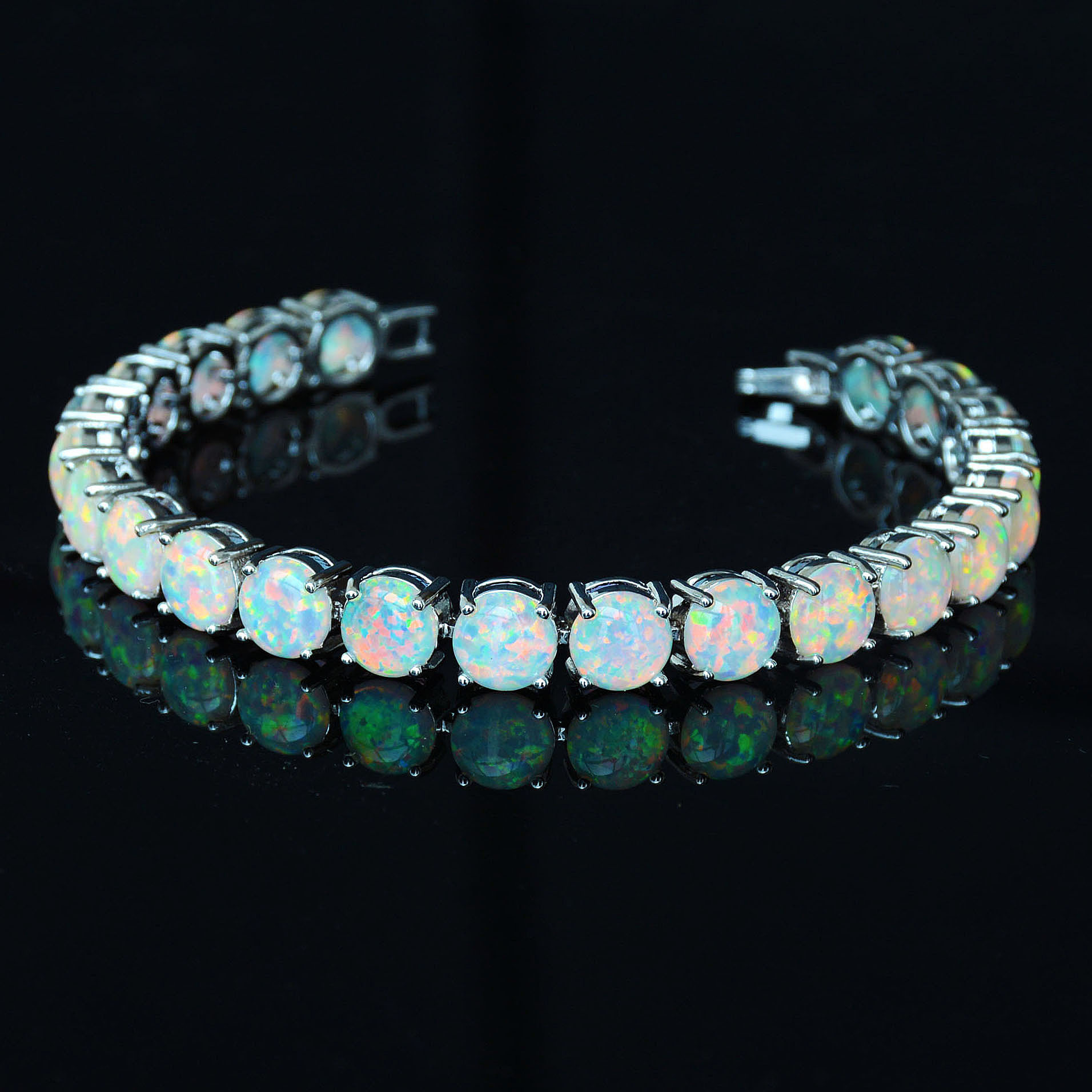 bracelet_2.jpg