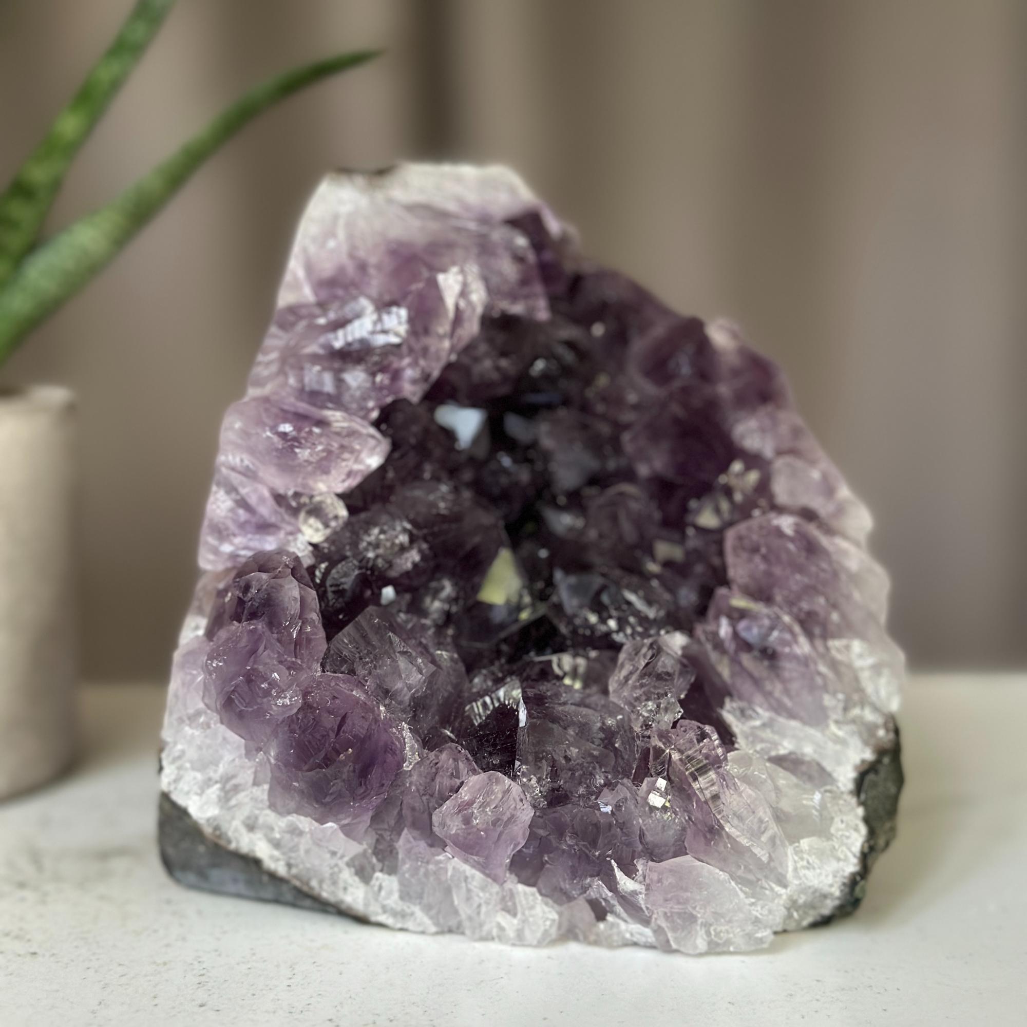 紫水晶原石晶簇
