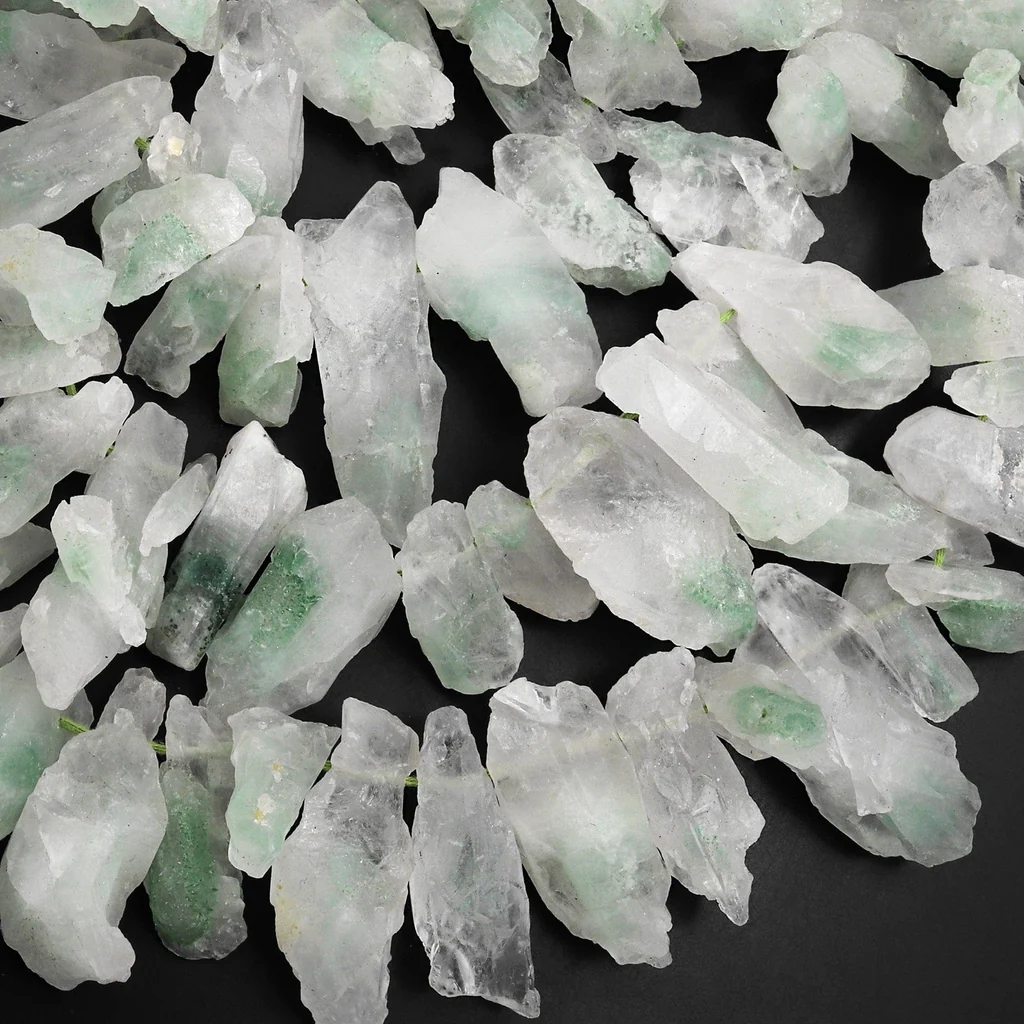 幽靈水晶原石標本