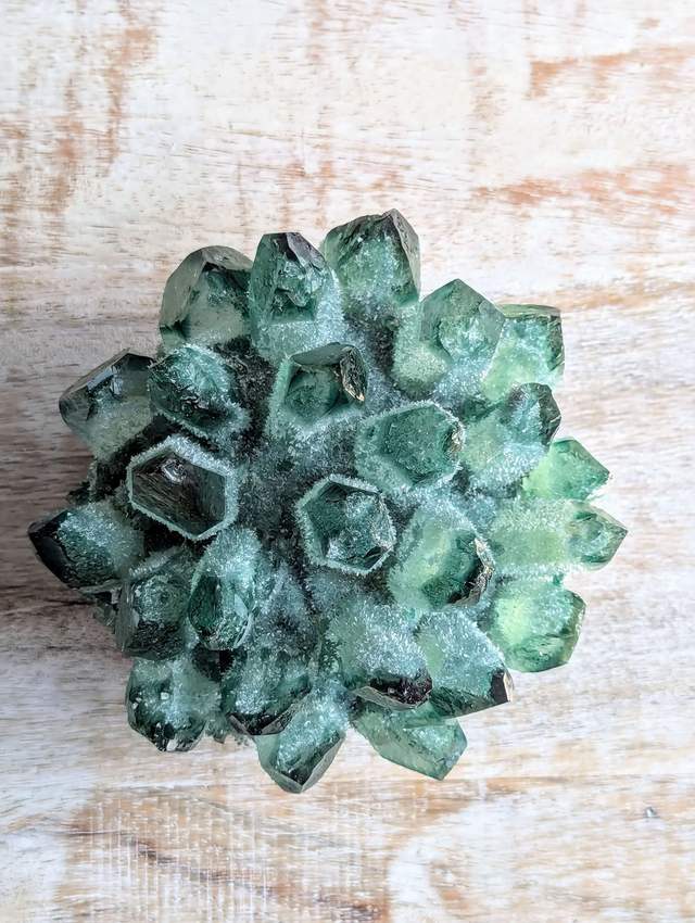 綠幽靈水晶簇 健康水晶